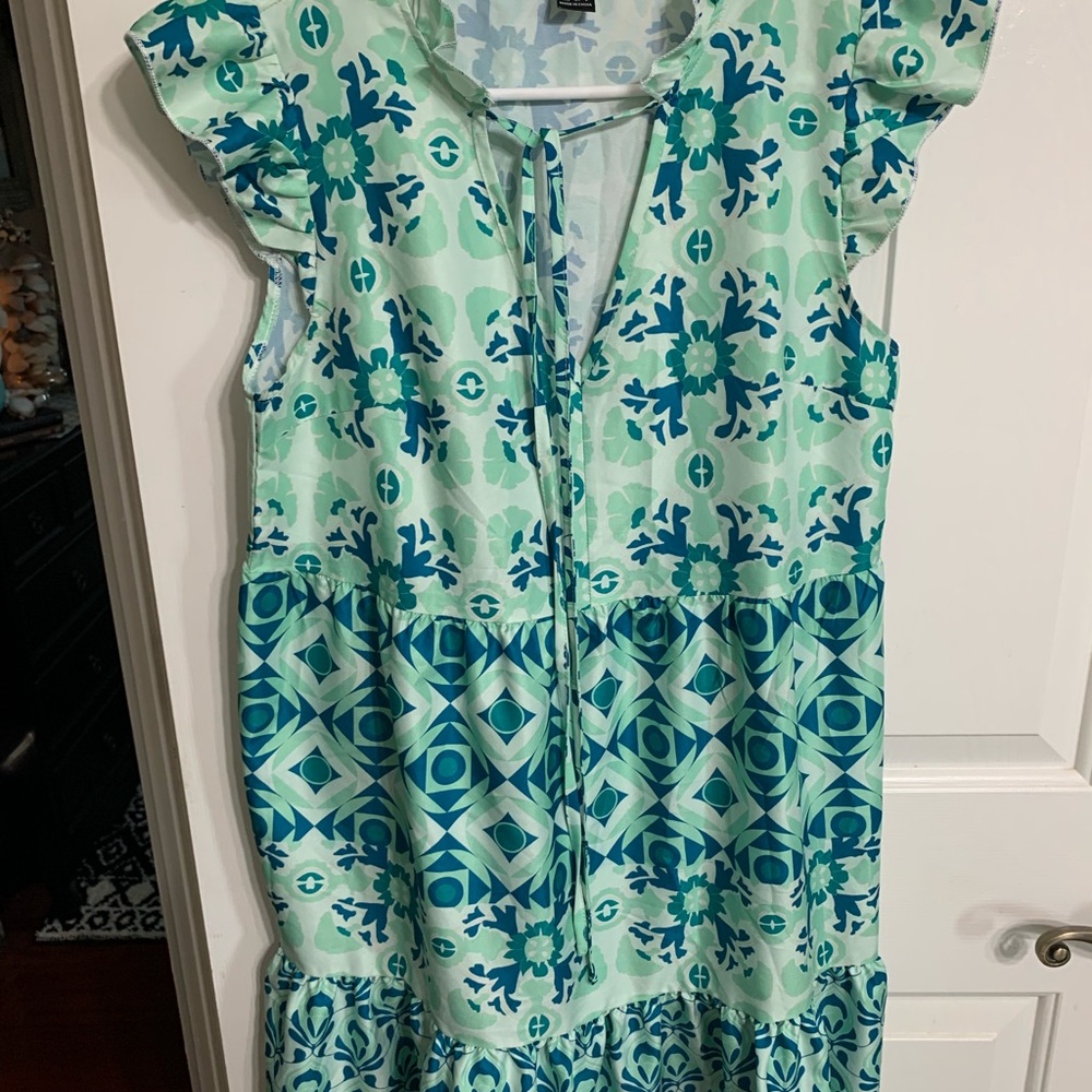 Adorable SHEIN ruffle hem smock dress